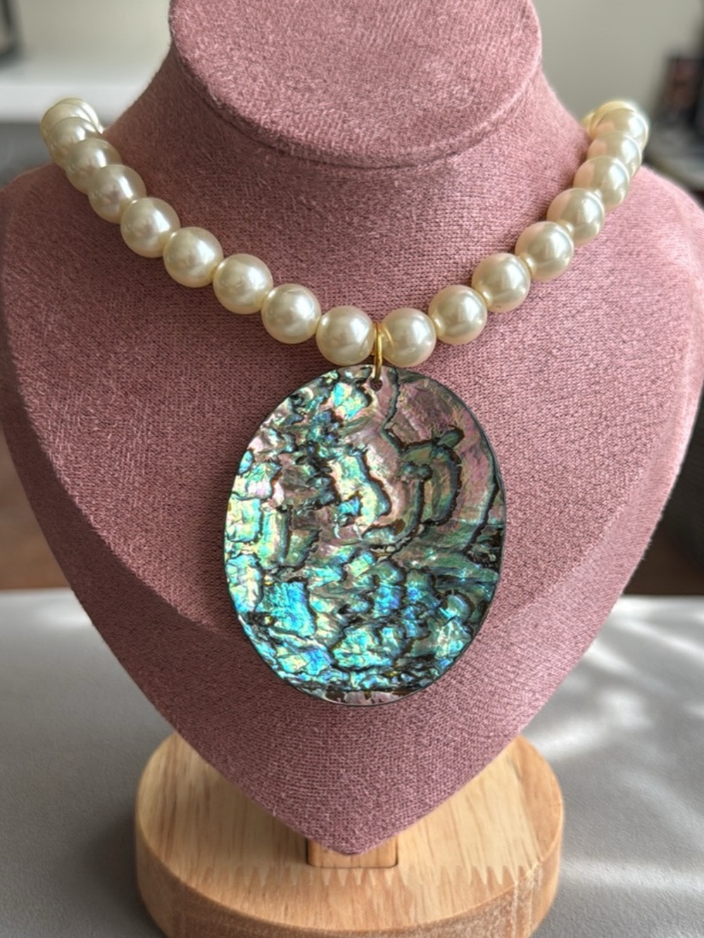 Freshwater Pearl Necklace with Abalone Pendant - Iridescent